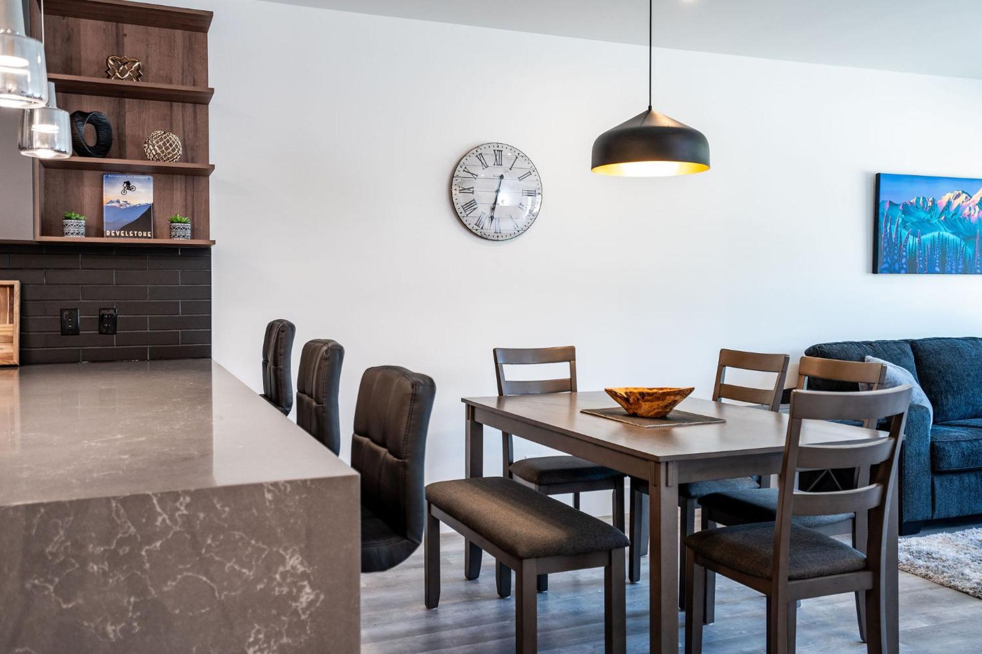 Appartamento Alpine Haven By Revelstoke Vacations Esterno foto