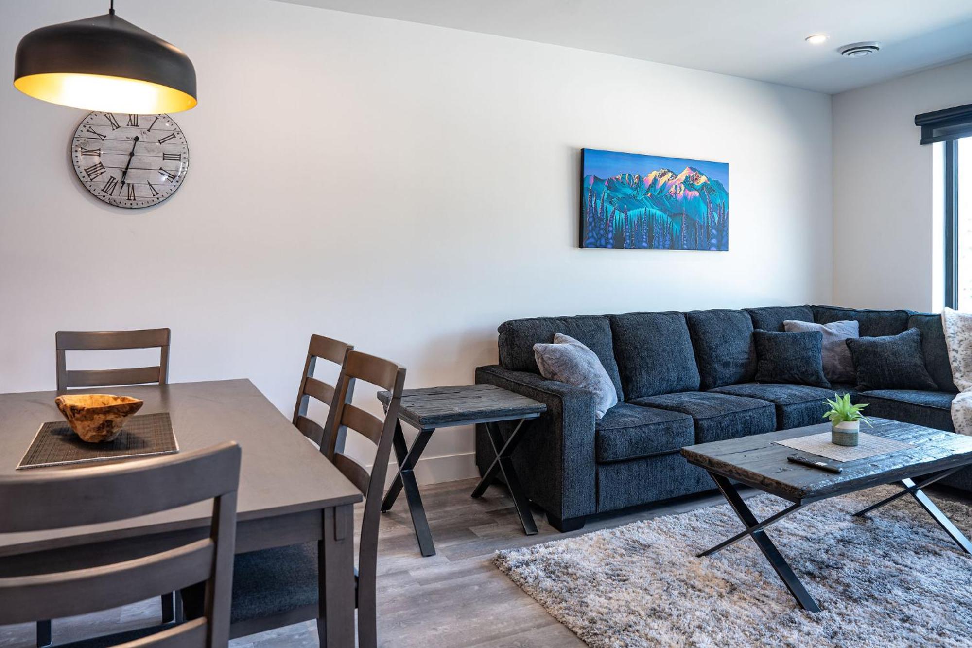 Appartamento Alpine Haven By Revelstoke Vacations Esterno foto