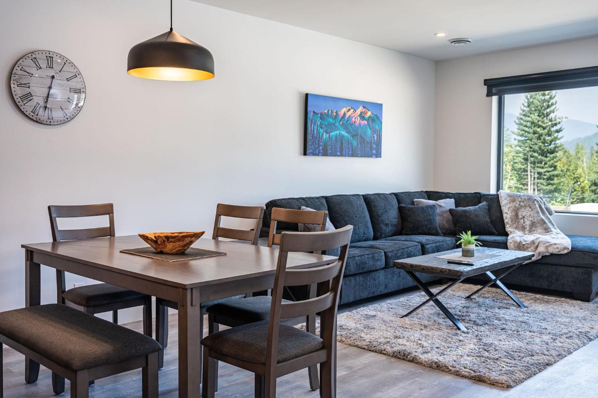 Appartamento Alpine Haven By Revelstoke Vacations Esterno foto
